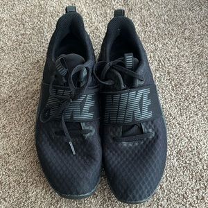 Women’s all black Nike renew